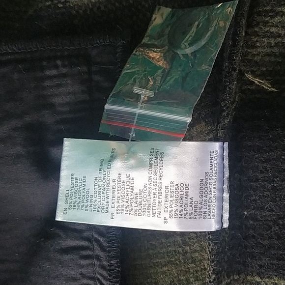 RDI Buffalo Plaid Shacket - Picture 6 of 7